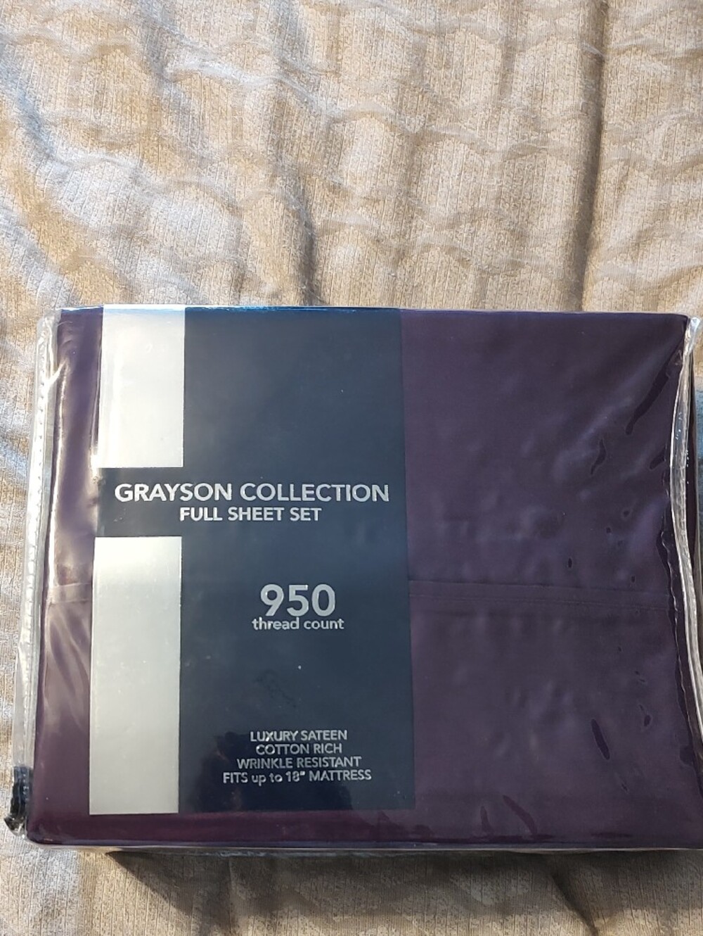 Grayson Collection 950 TC Full Sheet Set - Deep Purple - Picture 2 of 3